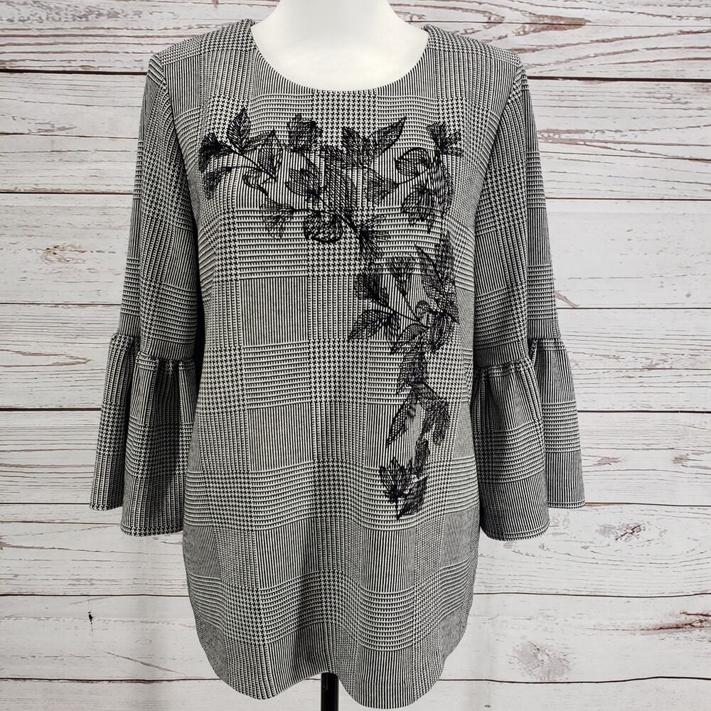Calvin Klein Black Gray Knit Floral Embroidery Bell Sleeve Top Size Medium